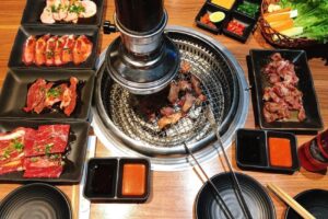 Ăn buffet lẩu nướng nên hay không nên?