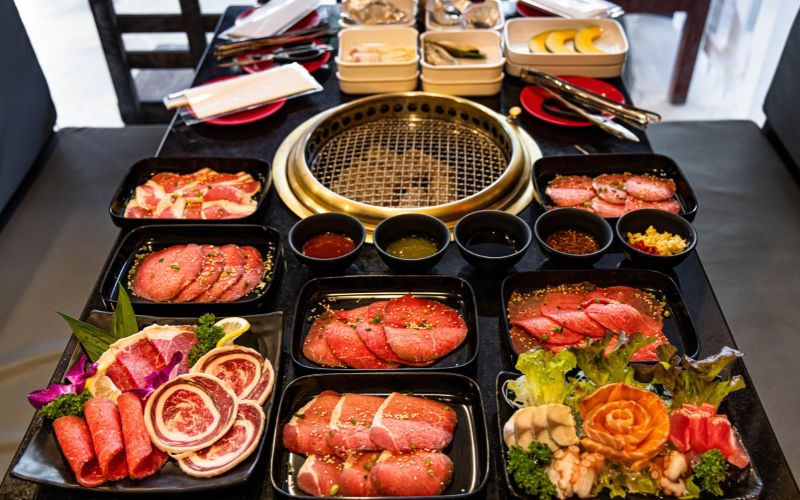 Nguyên tắc ăn tiệc buffet lịch sự